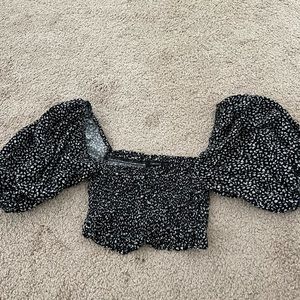 Off the shoulder floral crop